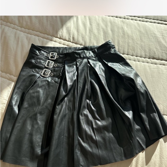 Superdown black leather skirt - Picture 4 of 5